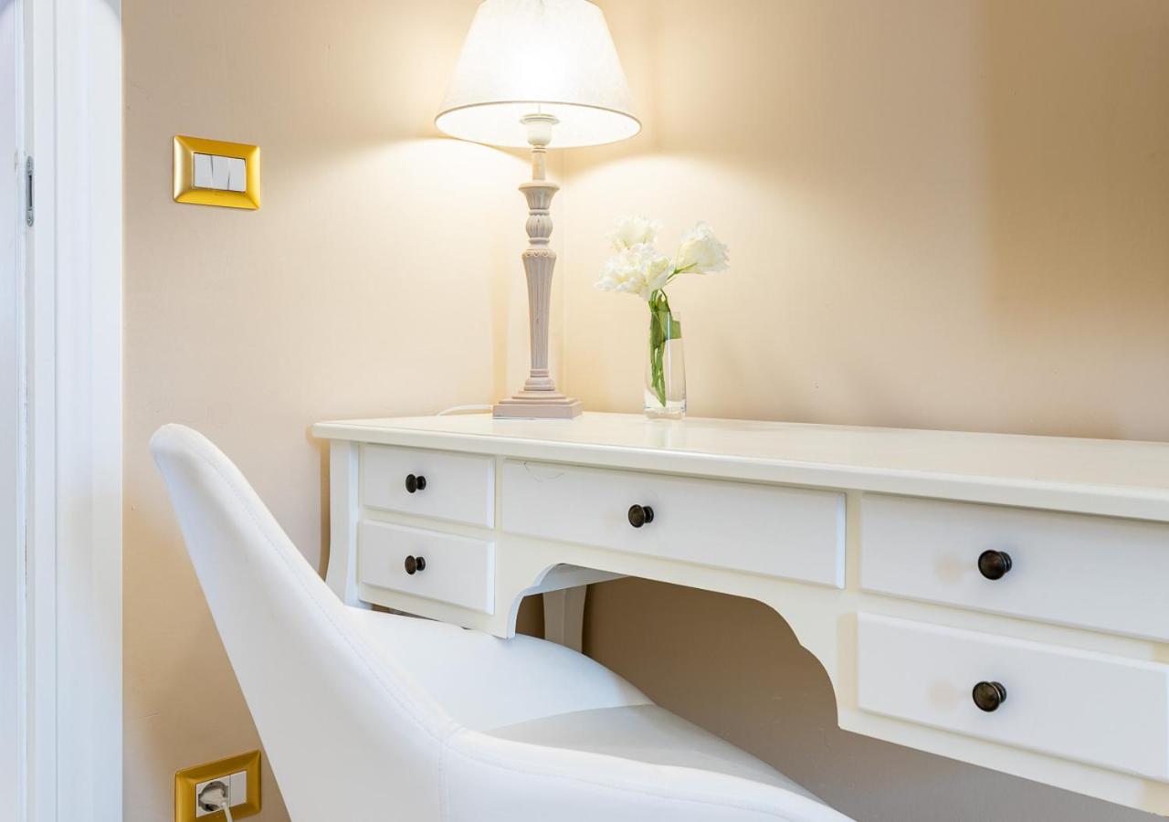 טורינו Elegant Suite - In Centro Portanuova מראה חיצוני תמונה